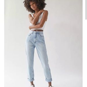 BDG Mom High-Rise Jeans